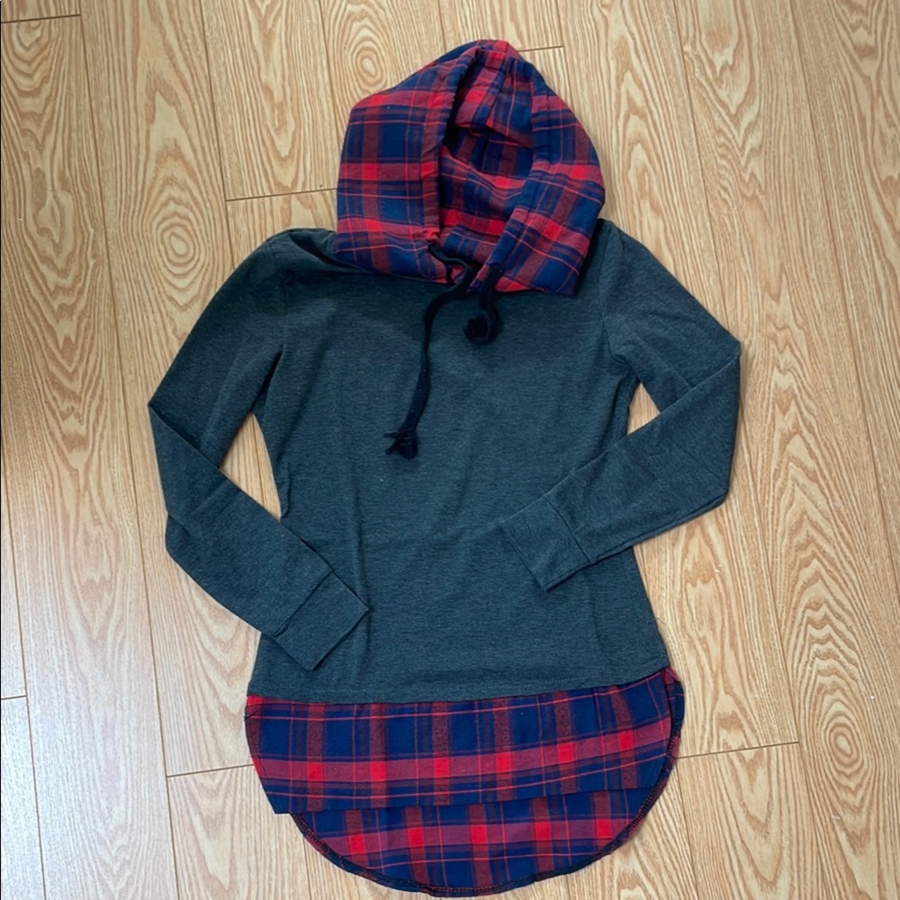 Plaid Hooded Long Sleeve Top